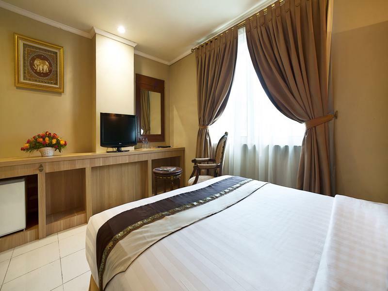 Olympic Hotel Jakarta Extérieur photo